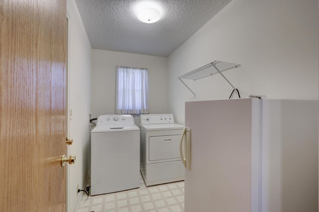 1411 Gold Stream Drive, Webb City, MO 64870