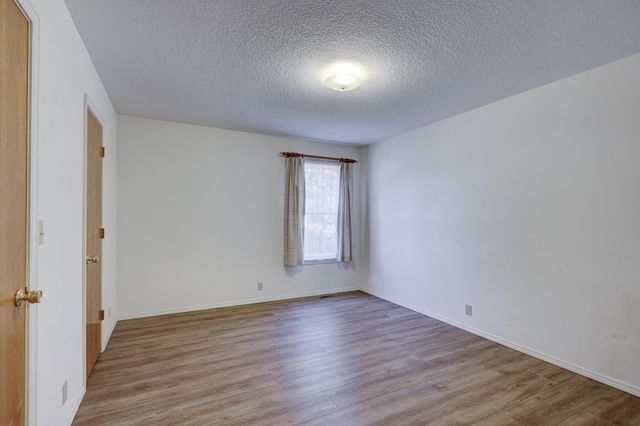 1411 Gold Stream Drive, Webb City, MO 64870