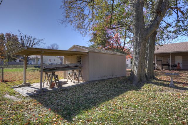 1411 Gold Stream Drive, Webb City, MO 64870