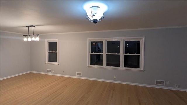 9908 E 77th Street, Raytown, MO 64138