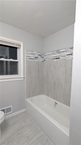 9908 E 77th Street, Raytown, MO 64138