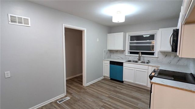 9908 E 77th Street, Raytown, MO 64138