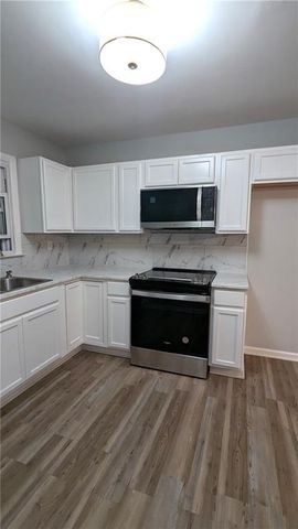 9908 E 77th Street, Raytown, MO 64138