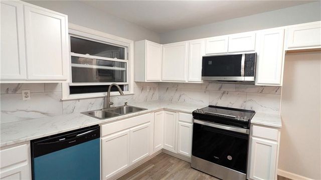 9908 E 77th Street, Raytown, MO 64138