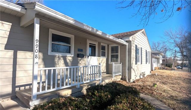 9908 E 77th Street, Raytown, MO 64138