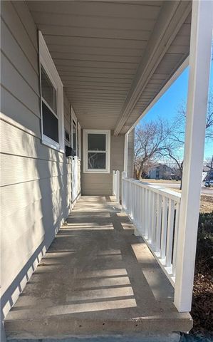 9908 E 77th Street, Raytown, MO 64138