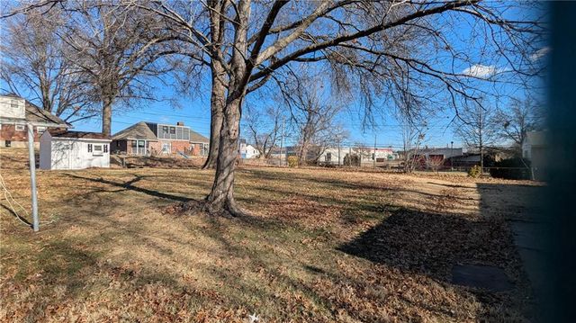 9908 E 77th Street, Raytown, MO 64138