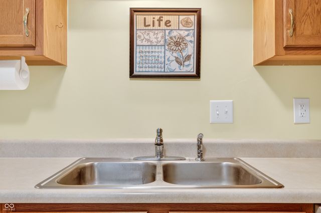 2002 Falcon Court, Franklin, IN 46131