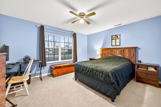 2002 Falcon Court, Franklin, IN 46131