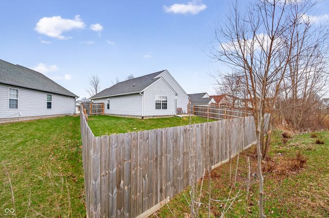 2002 Falcon Court, Franklin, IN 46131