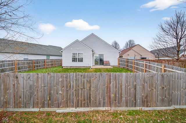 2002 Falcon Court, Franklin, IN 46131