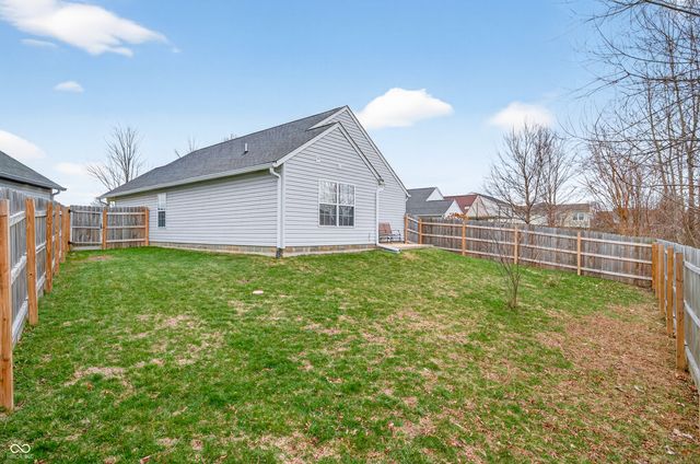 2002 Falcon Court, Franklin, IN 46131