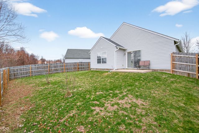 2002 Falcon Court, Franklin, IN 46131