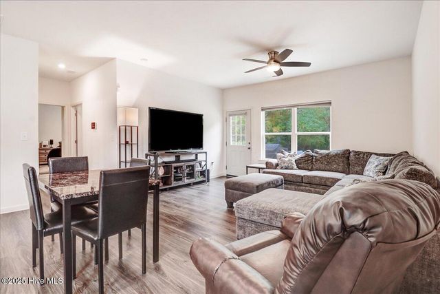 204 Timberline Oak Drive, Goldsboro, NC 27534