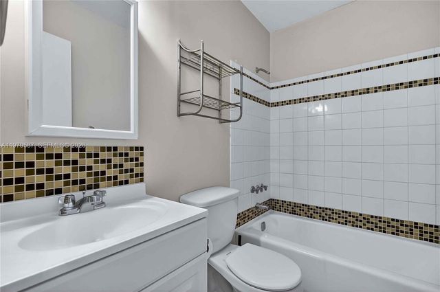 8640 NE 2nd Ave, El Portal, FL 33138