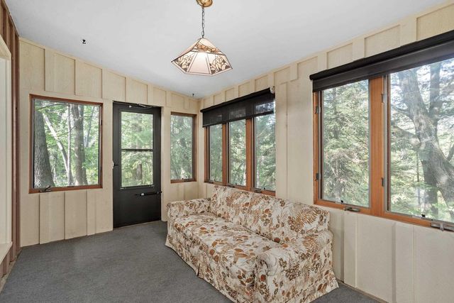 6927 N Harris Court, Westfield, WI 53964