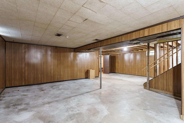 6927 N Harris Court, Westfield, WI 53964