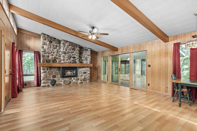 6927 N Harris Court, Westfield, WI 53964