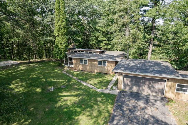 6927 N Harris Court, Westfield, WI 53964