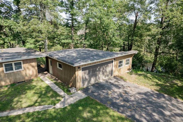 6927 N Harris Court, Westfield, WI 53964
