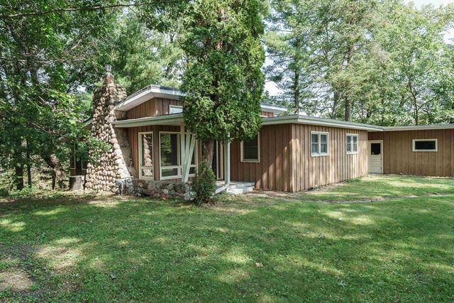 6927 N Harris Court, Westfield, WI 53964