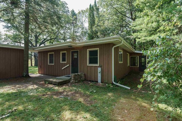 6927 N Harris Court, Westfield, WI 53964