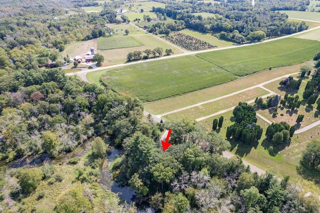 6927 N Harris Court, Westfield, WI 53964