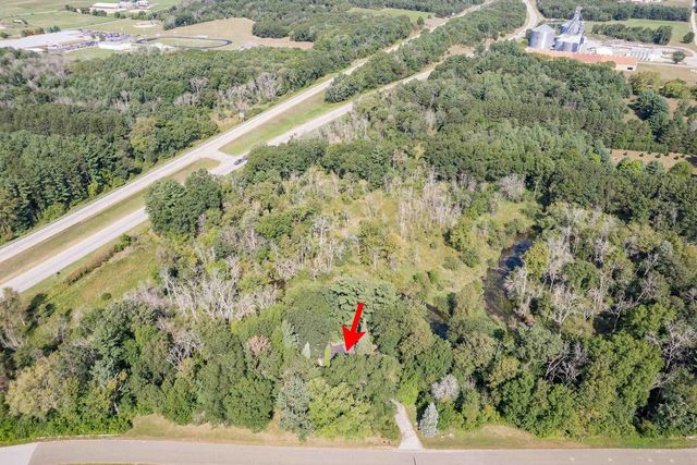 6927 N Harris Court, Westfield, WI 53964