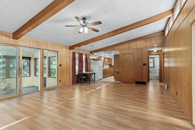 6927 N Harris Court, Westfield, WI 53964