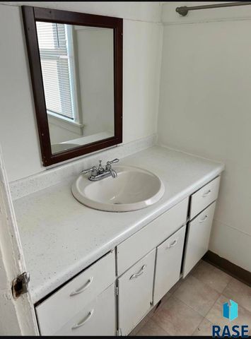 201 N French Ave Avenue, Sioux Falls, SD 57101