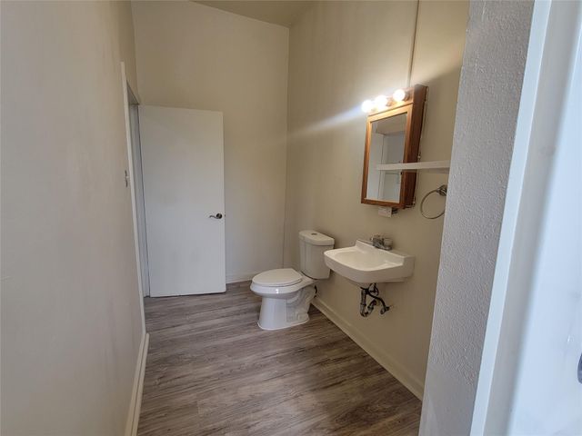 1910 Avenue N 4, Galveston, TX 77550