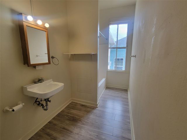 1910 Avenue N 4, Galveston, TX 77550