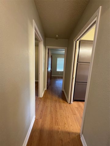 334 Linkwood Drive, Duncanville, TX 75137
