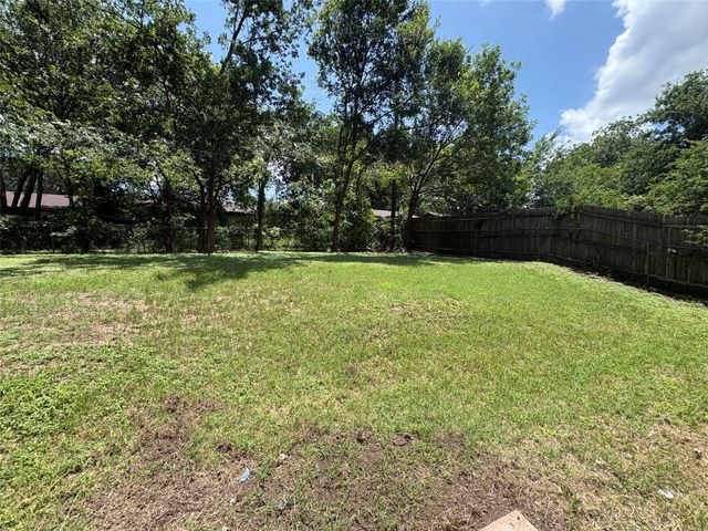 334 Linkwood Drive, Duncanville, TX 75137