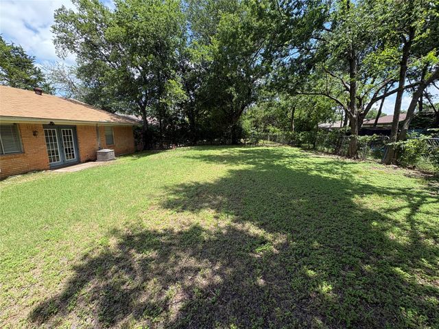 334 Linkwood Drive, Duncanville, TX 75137