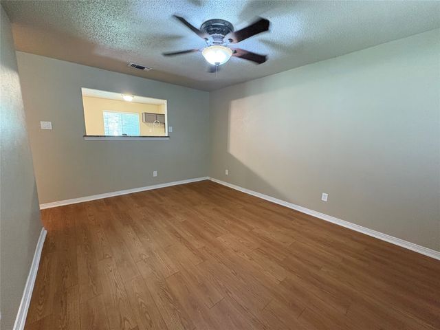 334 Linkwood Drive, Duncanville, TX 75137