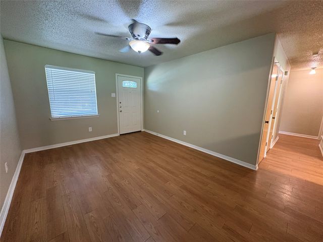 334 Linkwood Drive, Duncanville, TX 75137