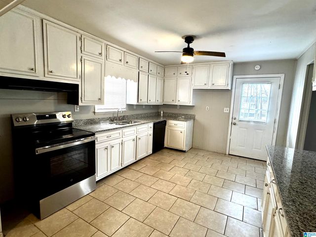 415 THOMAS STREET, Warrior, AL 35180