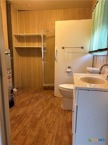 106 N 1st Street, Little River Academy, TX 76554