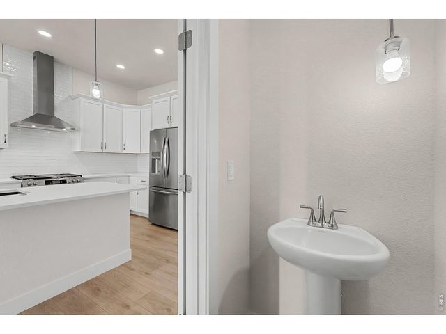 4216 Trapper Lake Dr, Loveland, CO 80538