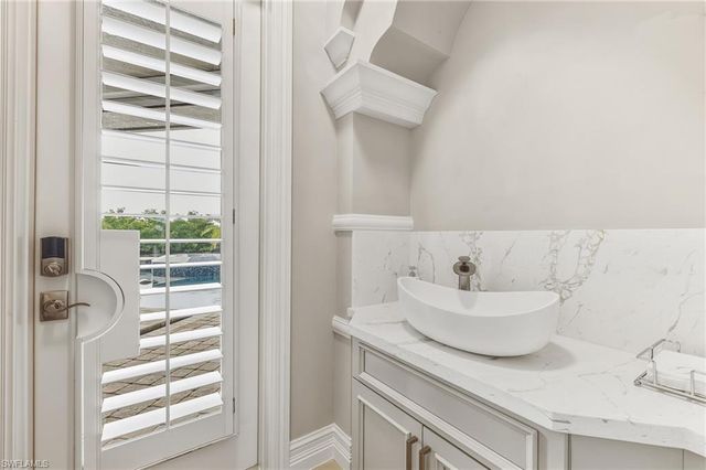5764 Staysail CT, Cape Coral, FL 33914