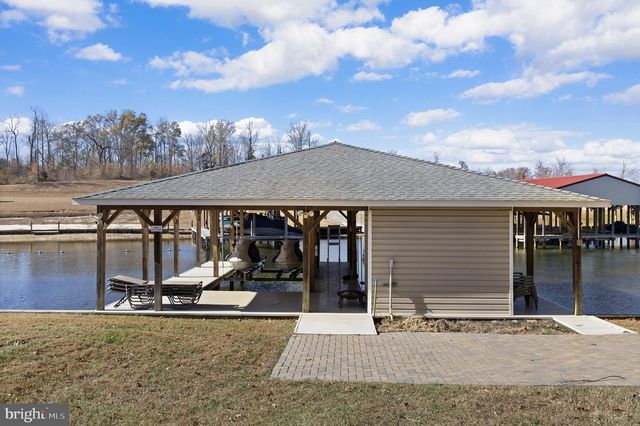 14 OAK RD, Bumpass, VA 23024