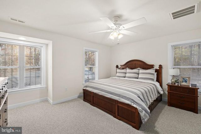 14 OAK RD, Bumpass, VA 23024