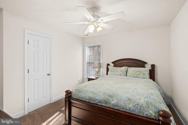 14 OAK RD, Bumpass, VA 23024