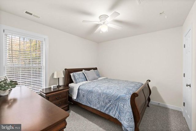 14 OAK RD, Bumpass, VA 23024