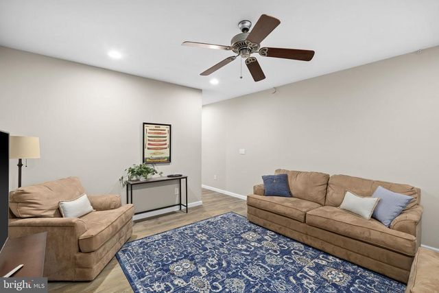 14 OAK RD, Bumpass, VA 23024