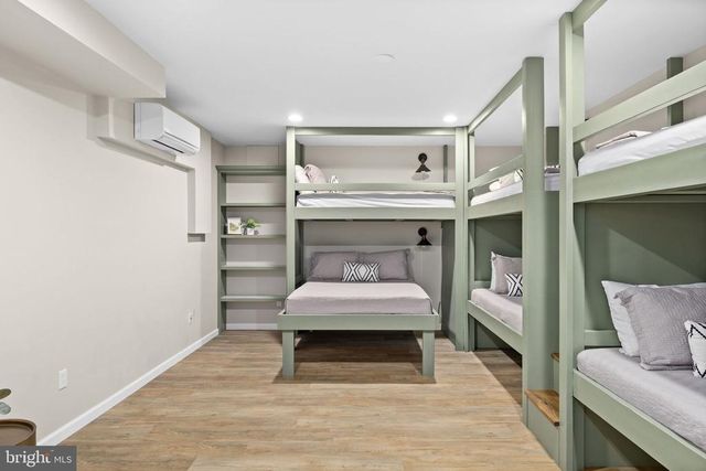 14 OAK RD, Bumpass, VA 23024