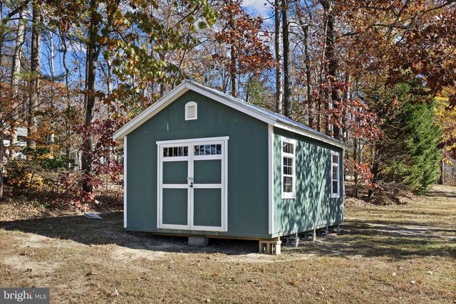 14 OAK RD, Bumpass, VA 23024