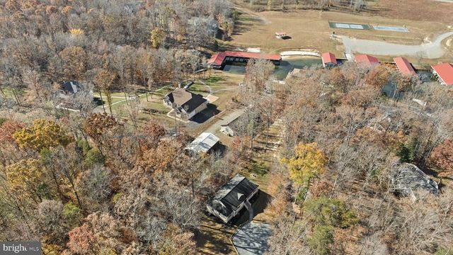 14 OAK RD, Bumpass, VA 23024