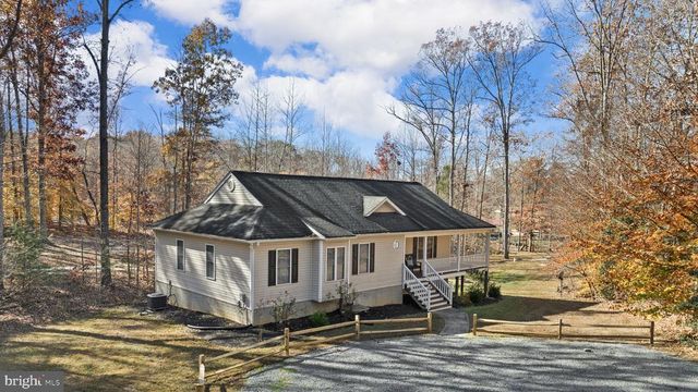 14 OAK RD, Bumpass, VA 23024